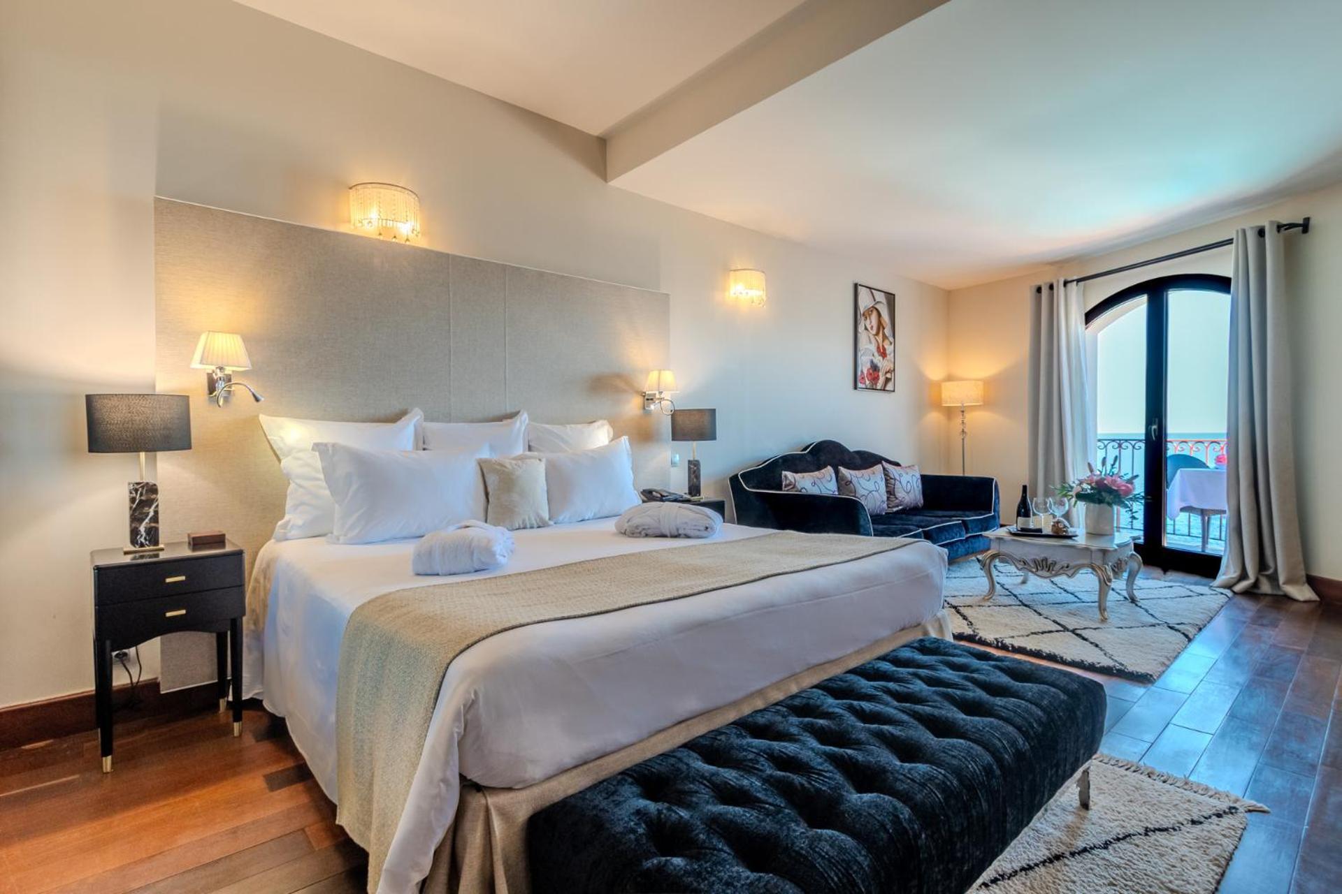 Hotel Demeure Loredana Сен-Флоран Екстер'єр фото