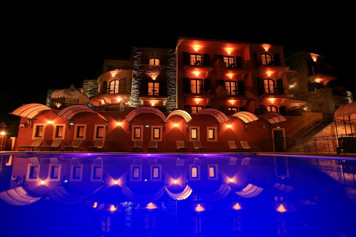 Hotel Demeure Loredana Сен-Флоран Екстер'єр фото